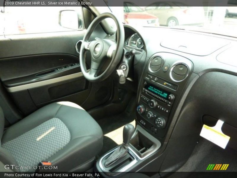 Silver Ice Metallic / Ebony 2009 Chevrolet HHR LS