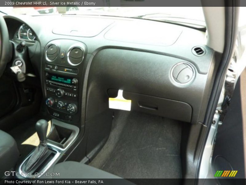 Silver Ice Metallic / Ebony 2009 Chevrolet HHR LS