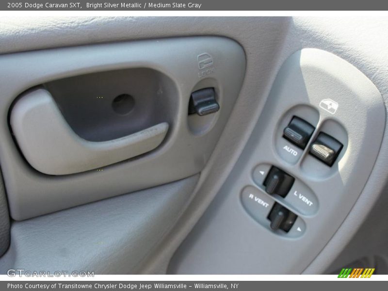 Bright Silver Metallic / Medium Slate Gray 2005 Dodge Caravan SXT