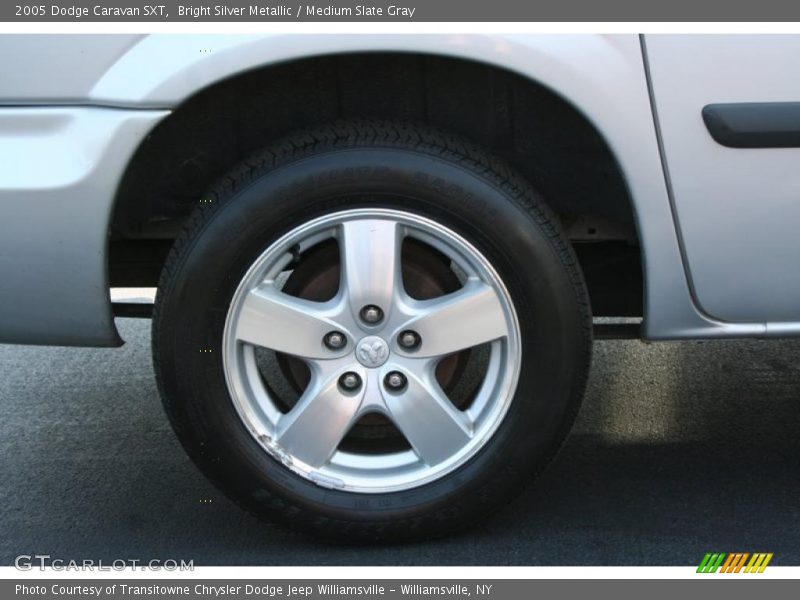 Bright Silver Metallic / Medium Slate Gray 2005 Dodge Caravan SXT
