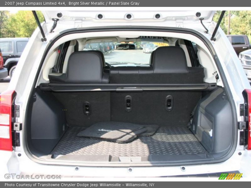 Bright Silver Metallic / Pastel Slate Gray 2007 Jeep Compass Limited 4x4