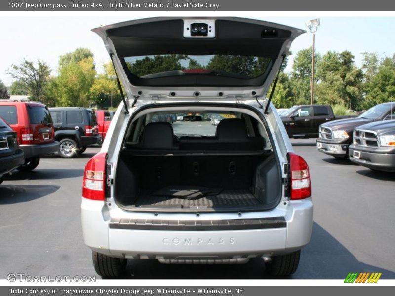 Bright Silver Metallic / Pastel Slate Gray 2007 Jeep Compass Limited 4x4