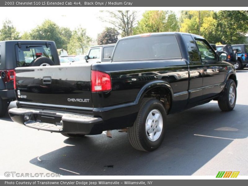 Black Onyx / Medium Gray 2003 Chevrolet S10 LS Extended Cab 4x4