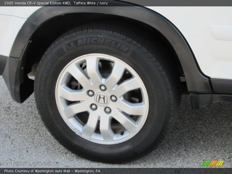 Taffeta White / Ivory 2005 Honda CR-V Special Edition 4WD