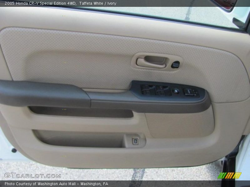 Taffeta White / Ivory 2005 Honda CR-V Special Edition 4WD