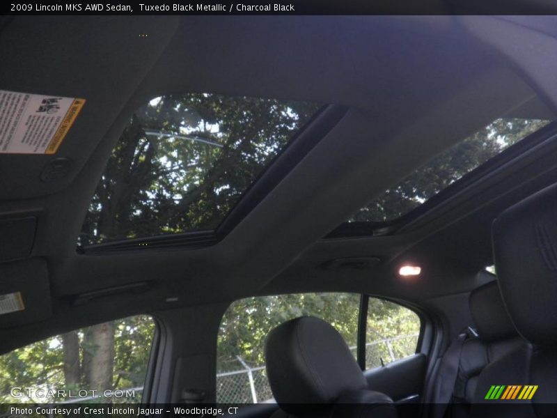 Tuxedo Black Metallic / Charcoal Black 2009 Lincoln MKS AWD Sedan