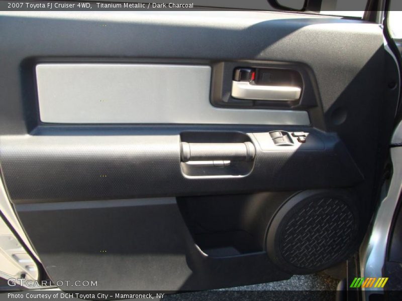 Titanium Metallic / Dark Charcoal 2007 Toyota FJ Cruiser 4WD