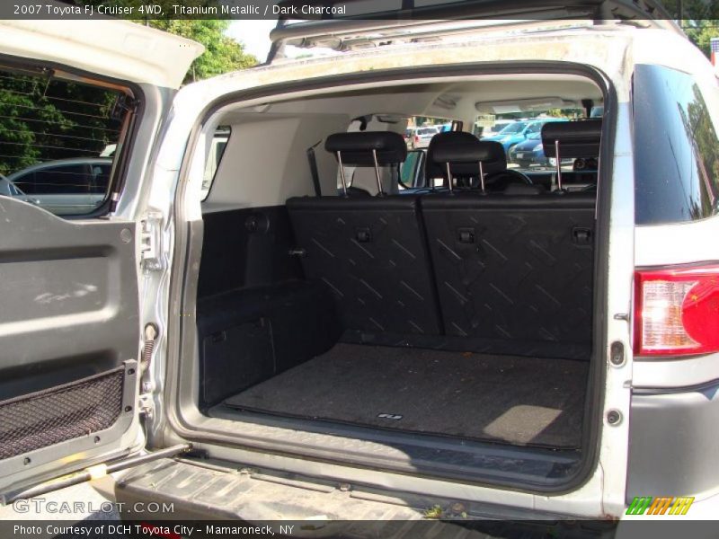 Titanium Metallic / Dark Charcoal 2007 Toyota FJ Cruiser 4WD