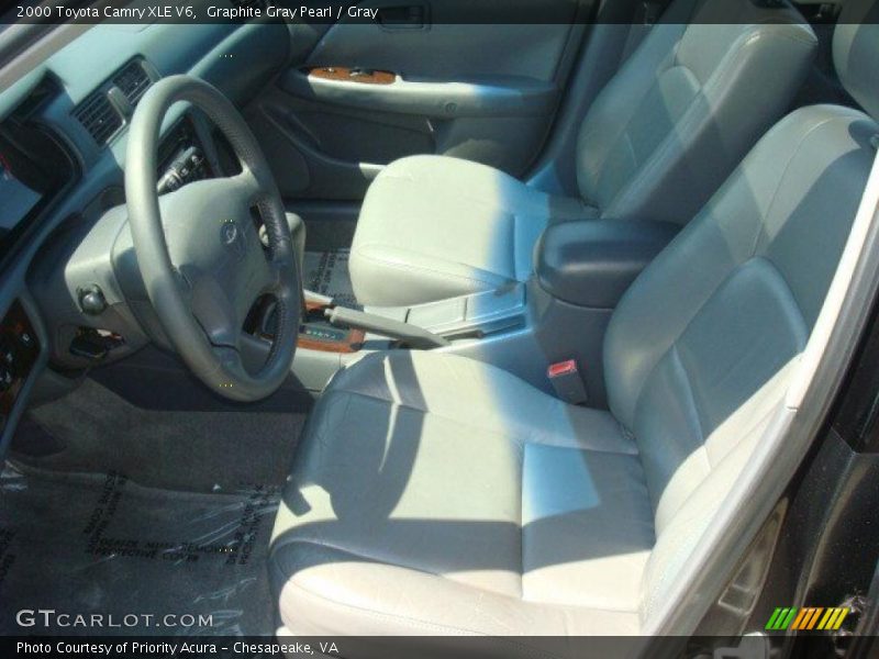 Graphite Gray Pearl / Gray 2000 Toyota Camry XLE V6
