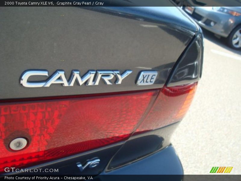 Graphite Gray Pearl / Gray 2000 Toyota Camry XLE V6