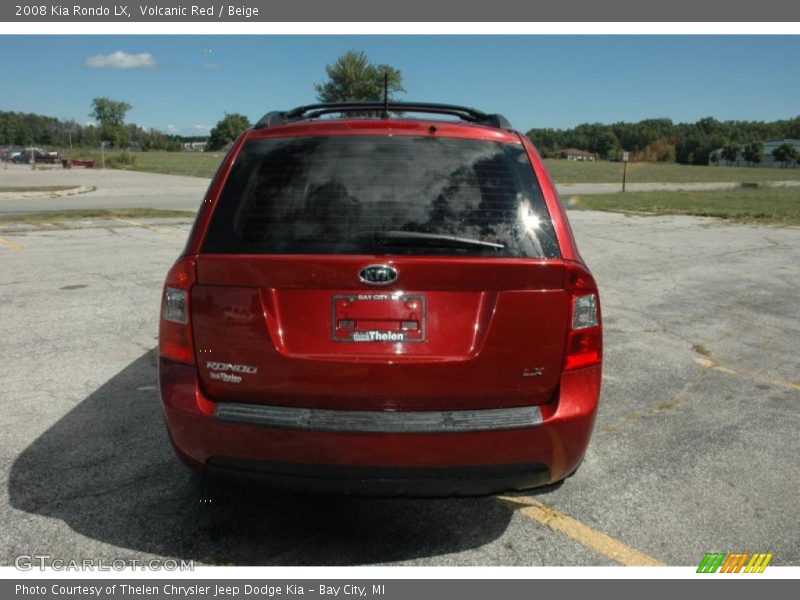 Volcanic Red / Beige 2008 Kia Rondo LX