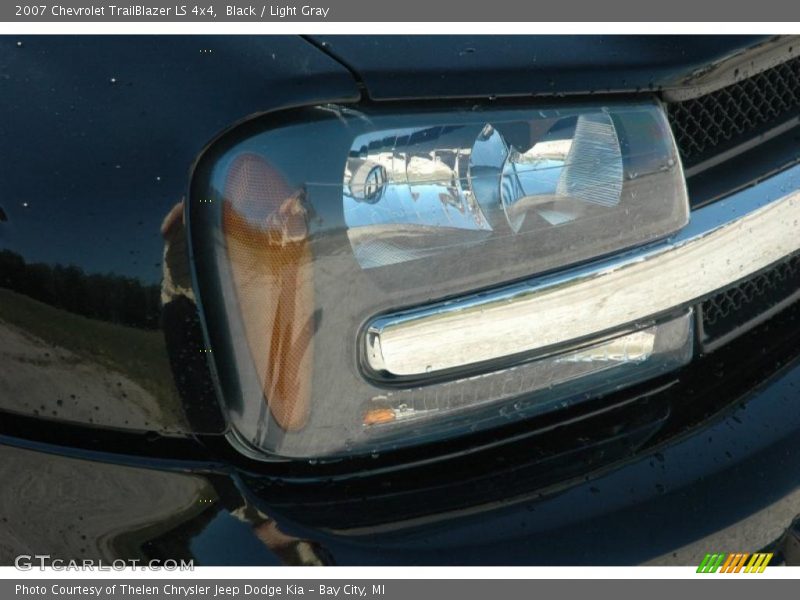 Black / Light Gray 2007 Chevrolet TrailBlazer LS 4x4