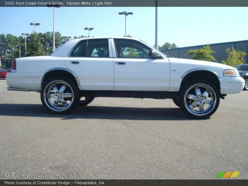 Vibrant White / Light Flint 2003 Ford Crown Victoria Sedan