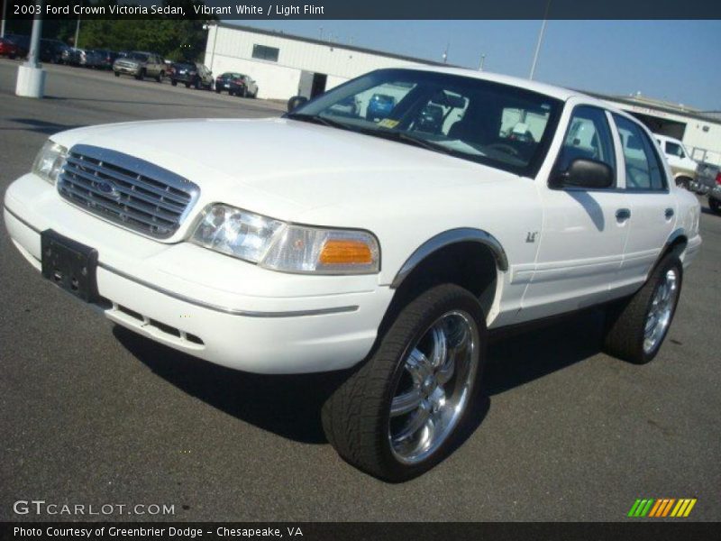 Vibrant White / Light Flint 2003 Ford Crown Victoria Sedan