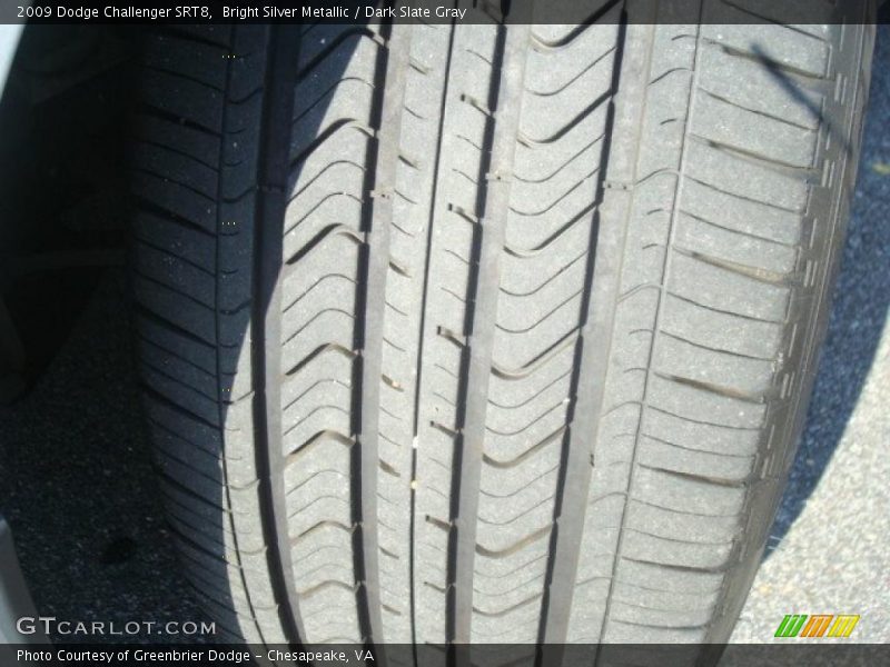 Bright Silver Metallic / Dark Slate Gray 2009 Dodge Challenger SRT8