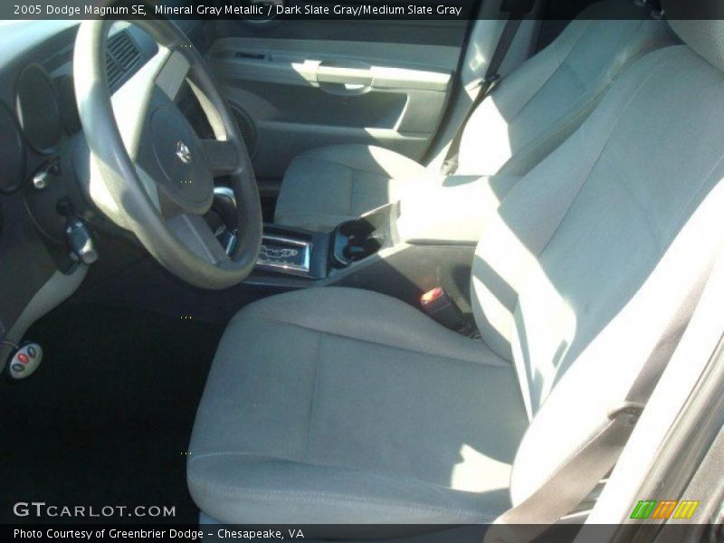 Mineral Gray Metallic / Dark Slate Gray/Medium Slate Gray 2005 Dodge Magnum SE