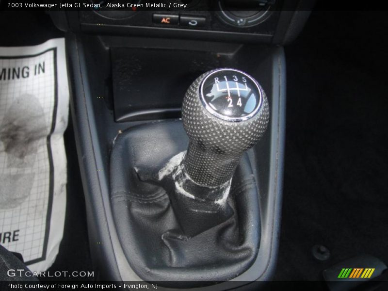 Alaska Green Metallic / Grey 2003 Volkswagen Jetta GL Sedan