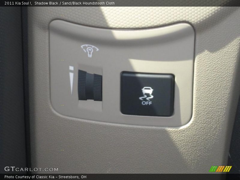 Shadow Black / Sand/Black Houndstooth Cloth 2011 Kia Soul !