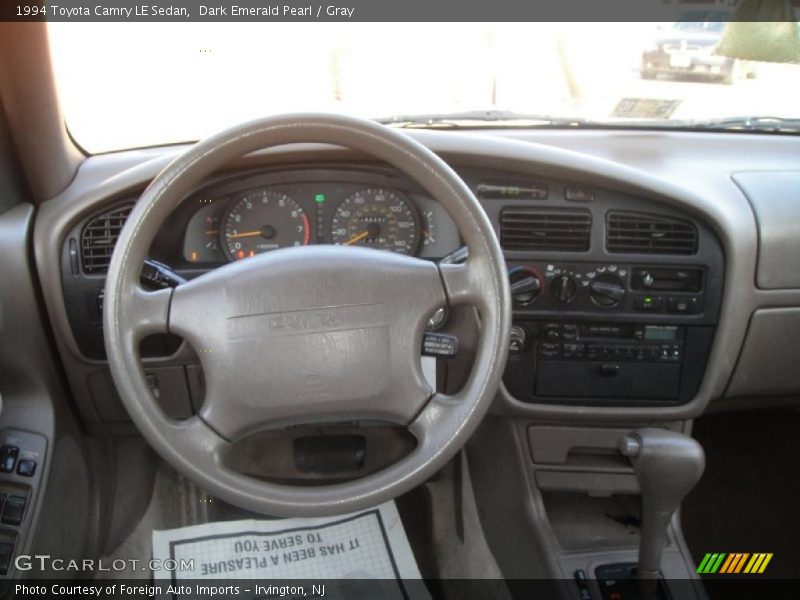 Dark Emerald Pearl / Gray 1994 Toyota Camry LE Sedan