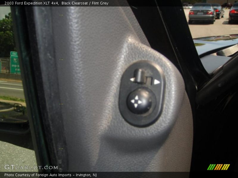 Black Clearcoat / Flint Grey 2003 Ford Expedition XLT 4x4
