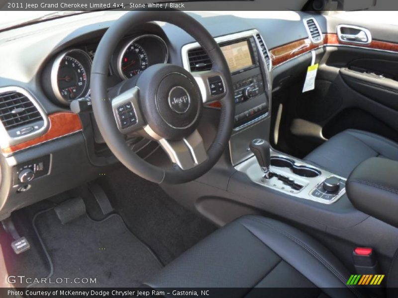 Stone White / Black 2011 Jeep Grand Cherokee Limited 4x4