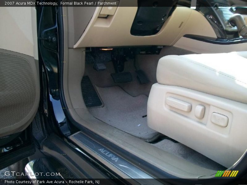 Formal Black Pearl / Parchment 2007 Acura MDX Technology