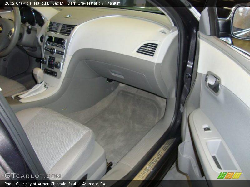 Dark Gray Metallic / Titanium 2009 Chevrolet Malibu LT Sedan