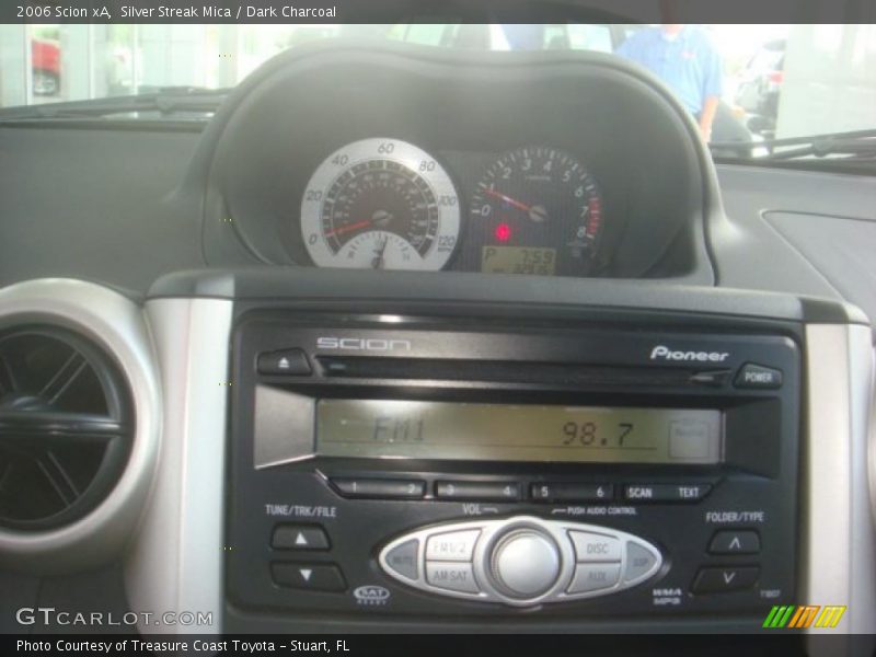 Silver Streak Mica / Dark Charcoal 2006 Scion xA