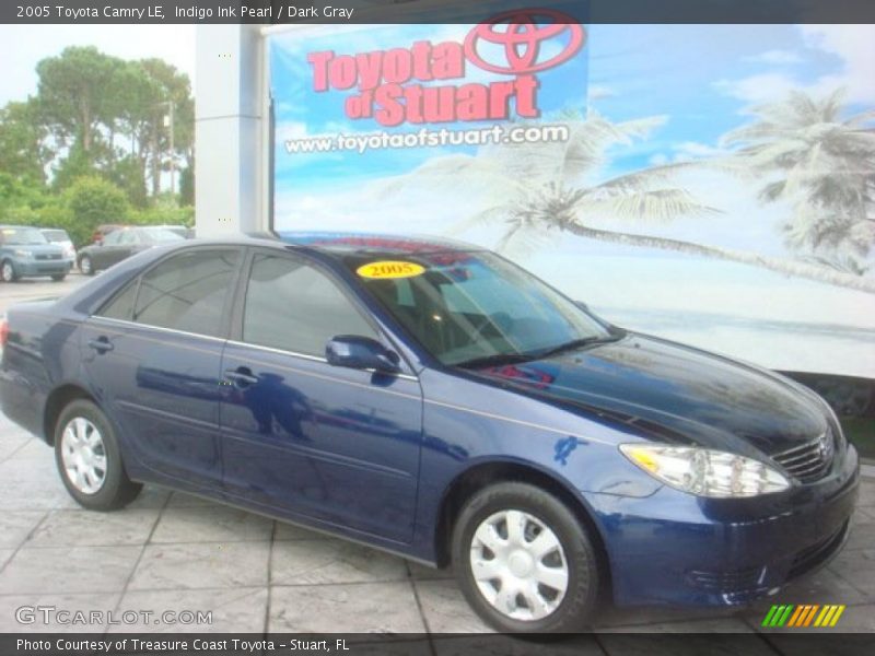 Indigo Ink Pearl / Dark Gray 2005 Toyota Camry LE