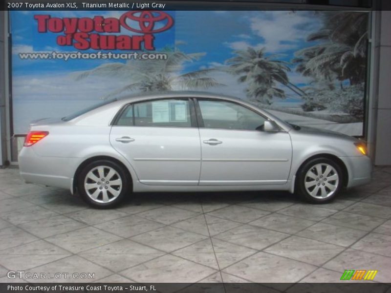 Titanium Metallic / Light Gray 2007 Toyota Avalon XLS