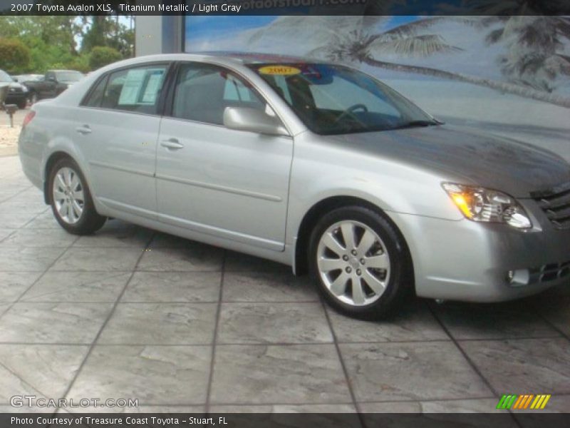 Titanium Metallic / Light Gray 2007 Toyota Avalon XLS