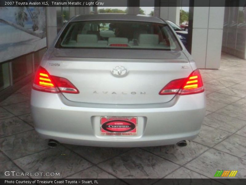 Titanium Metallic / Light Gray 2007 Toyota Avalon XLS