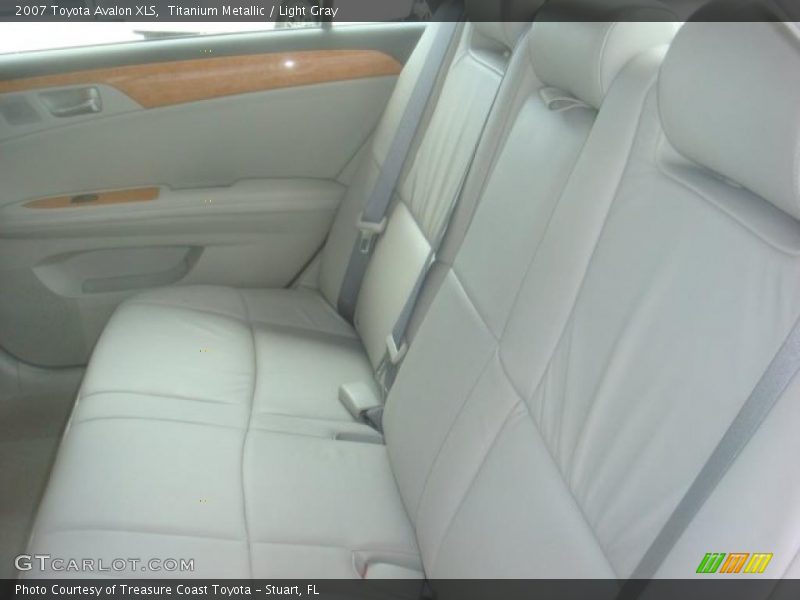 Titanium Metallic / Light Gray 2007 Toyota Avalon XLS