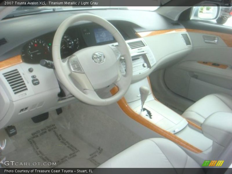 Titanium Metallic / Light Gray 2007 Toyota Avalon XLS