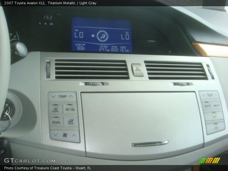 Titanium Metallic / Light Gray 2007 Toyota Avalon XLS