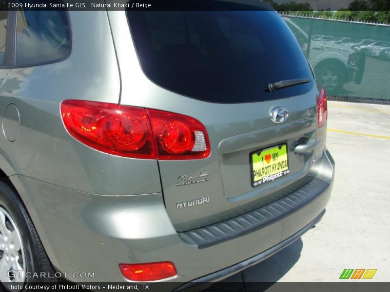 Natural Khaki / Beige 2009 Hyundai Santa Fe GLS
