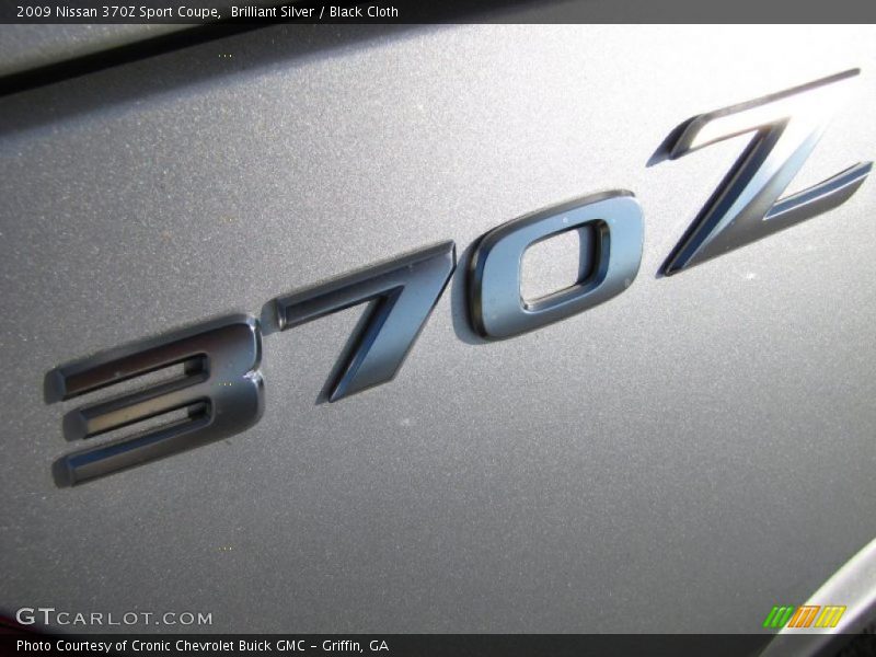 Brilliant Silver / Black Cloth 2009 Nissan 370Z Sport Coupe