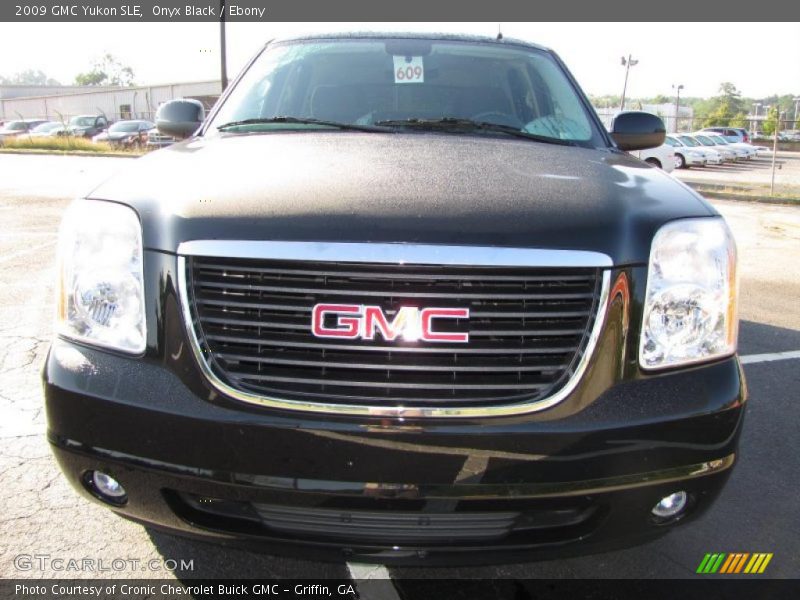 Onyx Black / Ebony 2009 GMC Yukon SLE