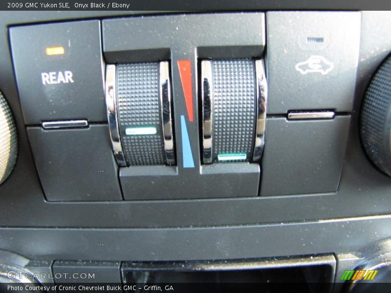 Onyx Black / Ebony 2009 GMC Yukon SLE