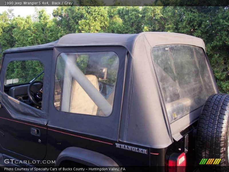Black / Gray 1990 Jeep Wrangler S 4x4