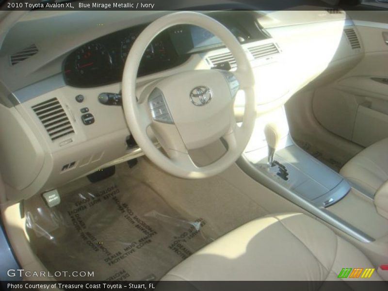 Blue Mirage Metallic / Ivory 2010 Toyota Avalon XL