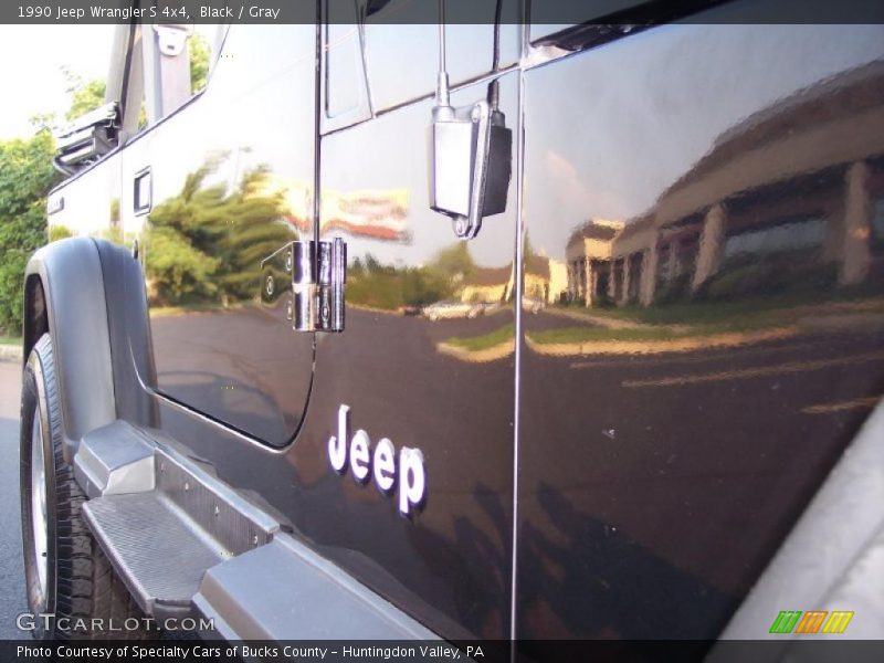 Black / Gray 1990 Jeep Wrangler S 4x4