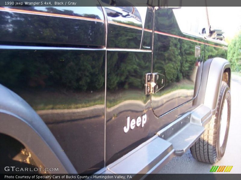 Black / Gray 1990 Jeep Wrangler S 4x4