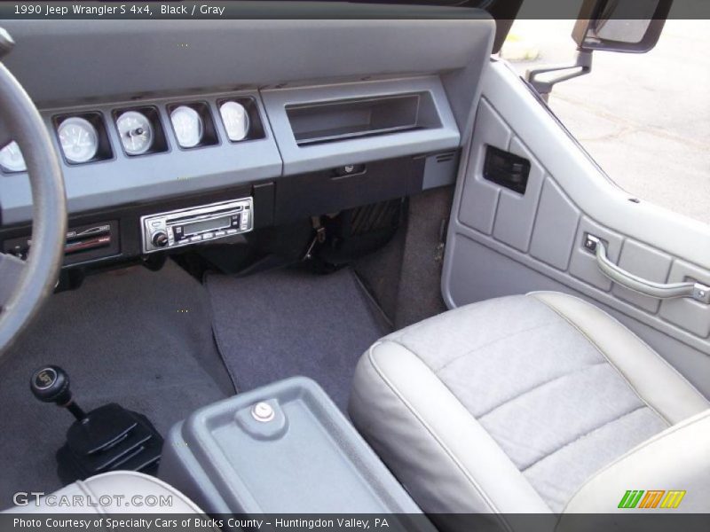 Black / Gray 1990 Jeep Wrangler S 4x4