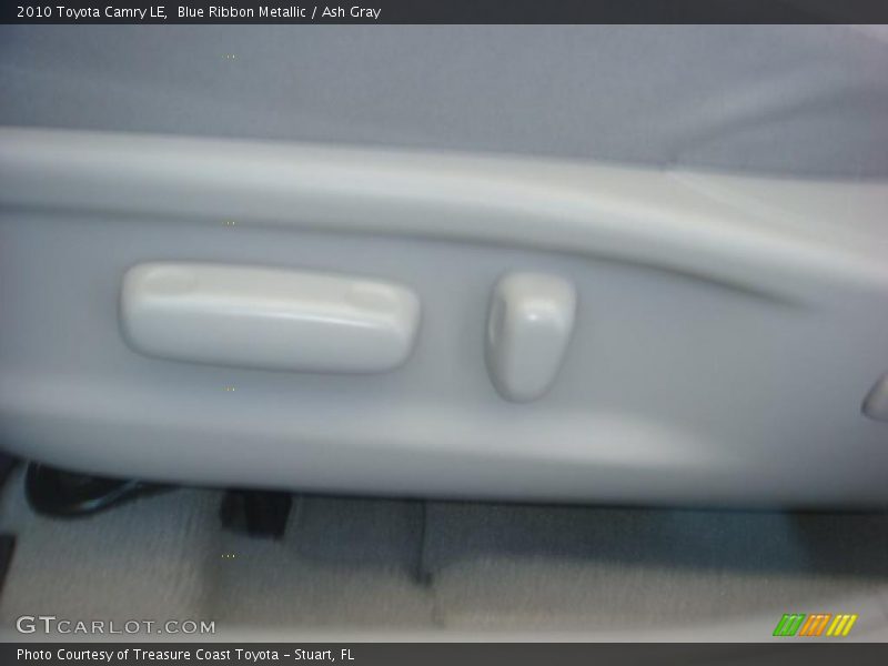 Blue Ribbon Metallic / Ash Gray 2010 Toyota Camry LE