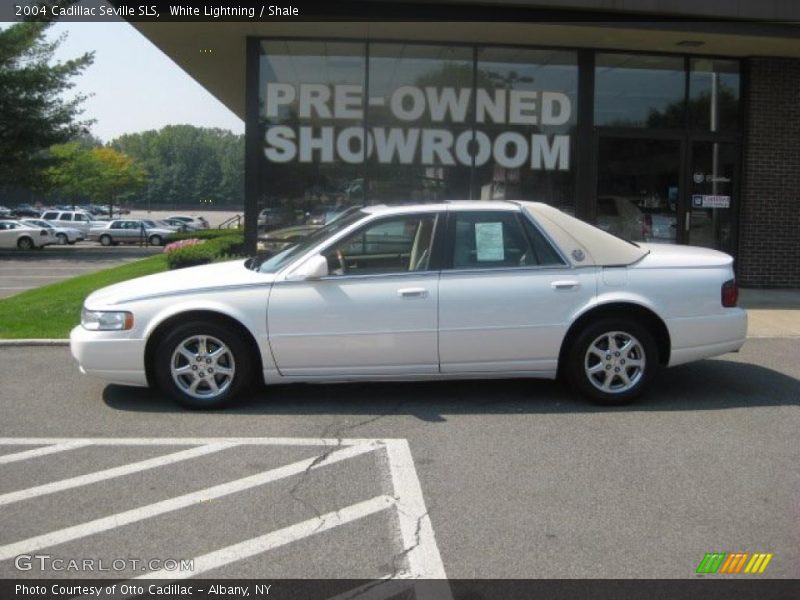 White Lightning / Shale 2004 Cadillac Seville SLS