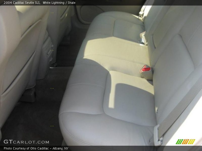White Lightning / Shale 2004 Cadillac Seville SLS