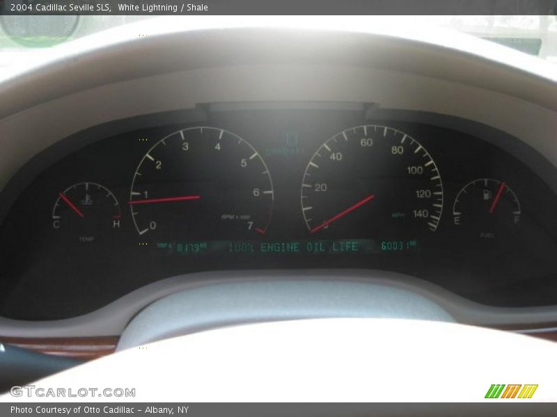 White Lightning / Shale 2004 Cadillac Seville SLS