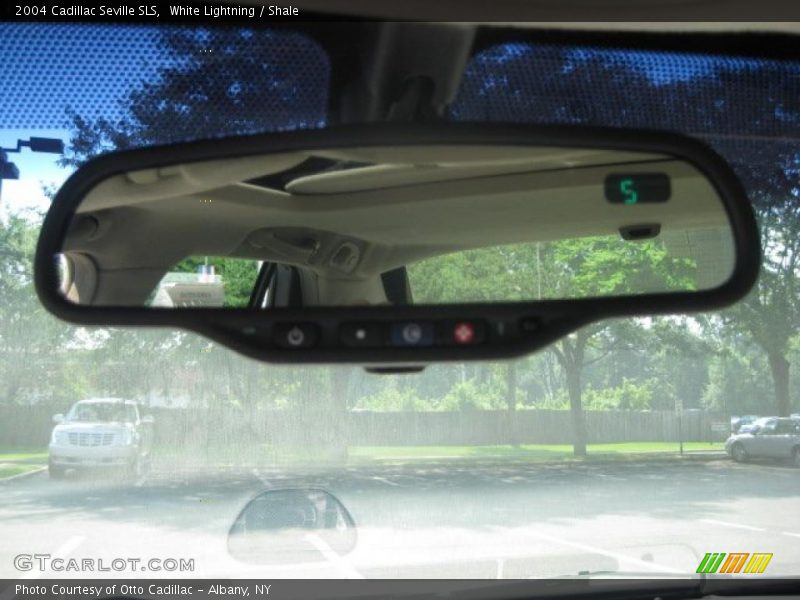 White Lightning / Shale 2004 Cadillac Seville SLS