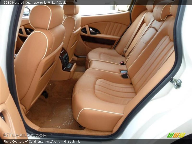 White / Cuoio 2010 Maserati Quattroporte S